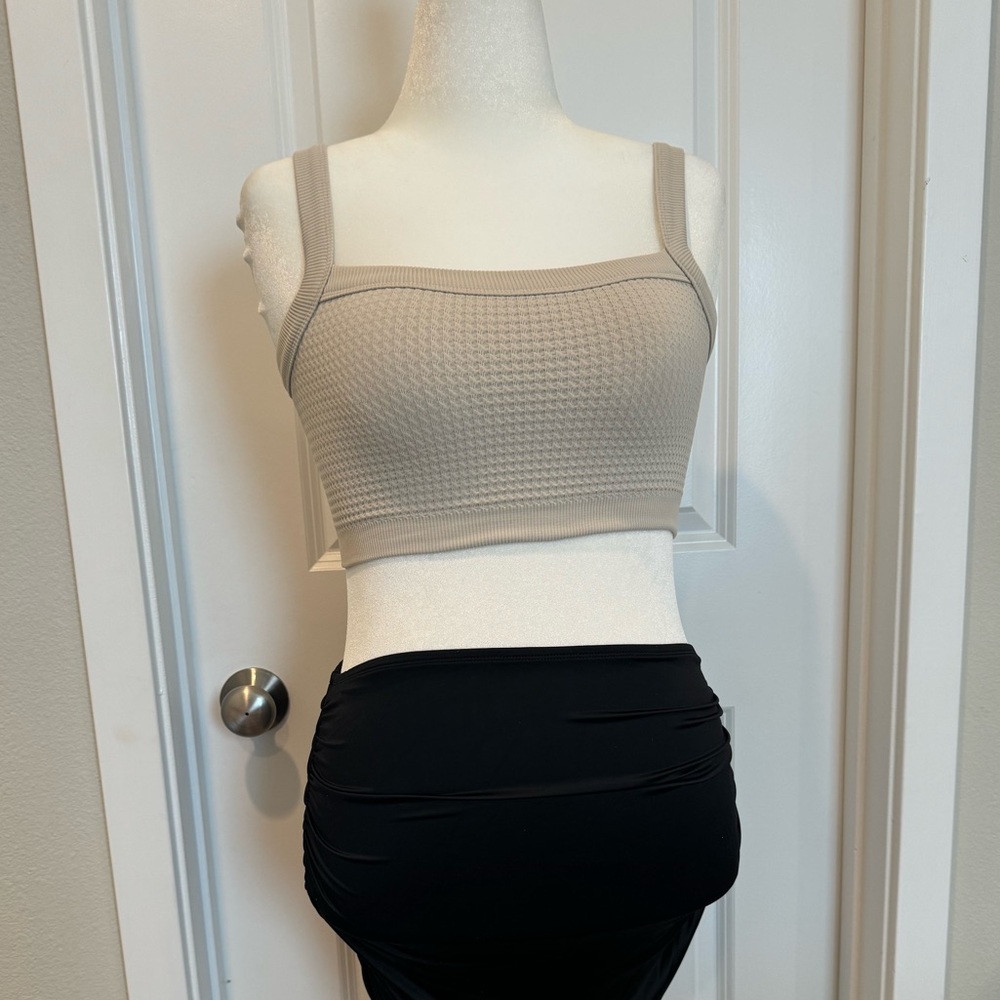 Good American Light Beige Textured Knit Crop Top
